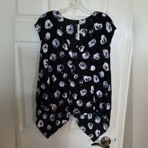 Rachel Roy Black White Floral Dot Handkerchief Hem Blouse Medium